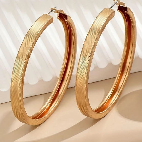 Huge Hoop Earrings - Picture 1 of 3
